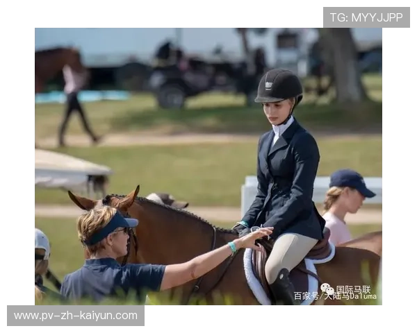 美国马术协会授予斯蒂芬·彼得斯“年度最佳教练员”称号。，美国马术金牌